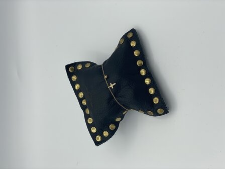 Z&auml;g - Armband kruisje
