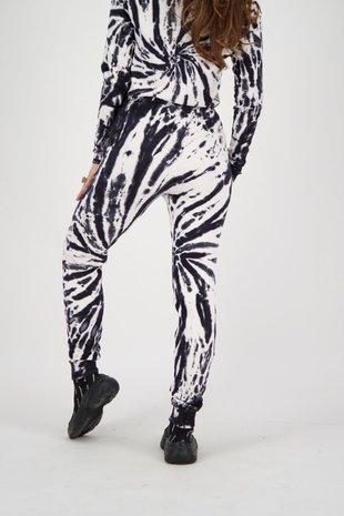 Reinders pants tie dye